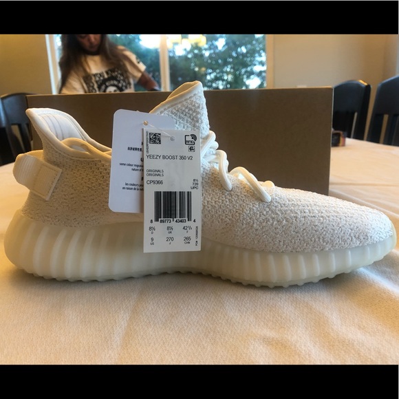 yeezy boost 350 v2 cwhite